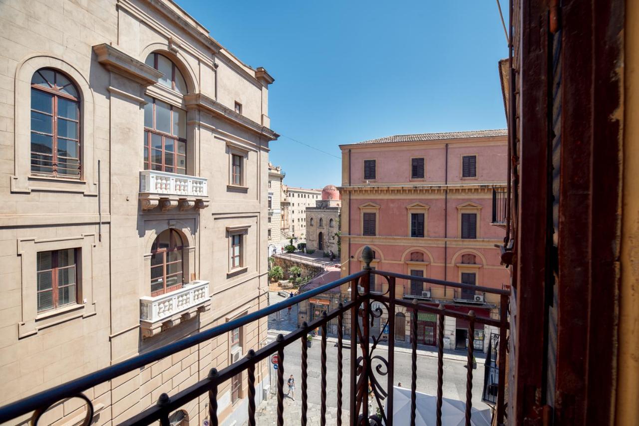 La Terrazza Sul Centro Bed & Breakfast Palermo Bagian luar foto